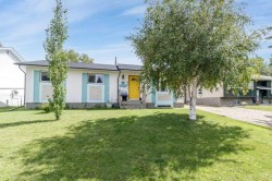 49 Sylvan Drive  Sylvan Lake, AB T4S 1J6