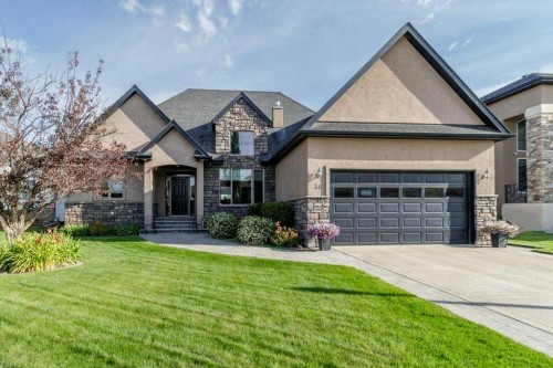 48 Fieldstone Way  Sylvan Lake, AB T4S 2L3