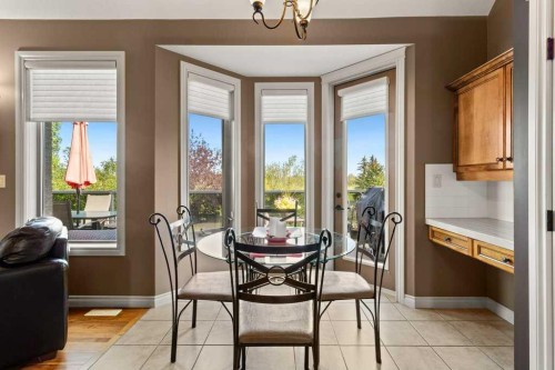 48 Fieldstone Way, Sylvan Lake, AB - Indoor Photo Showing Dining Room