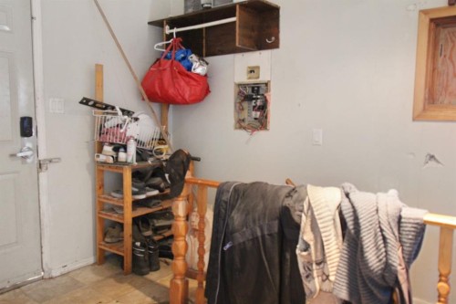 4801 51 Street, Sedgewick, AB - Indoor