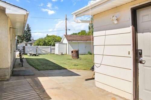 4801 51 Street, Sedgewick, AB - Outdoor With Exterior