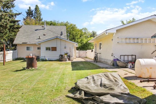 4801 51 Street, Sedgewick, AB - Outdoor