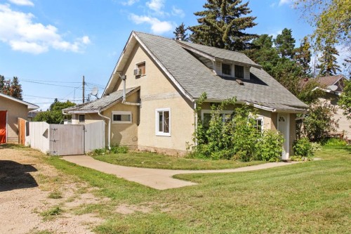 4801 51 Street, Sedgewick, AB - Outdoor