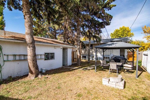 3721 46 Street, Red Deer, AB - Outdoor