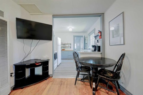 4738 50 Street East, Sylvan Lake, AB - Indoor Photo Showing Dining Room