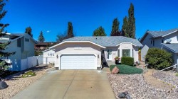 5704 35 Avenue  Camrose, AB T4V 4N2