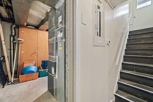 2311 16 Street Sw, Calgary, AB - Indoor