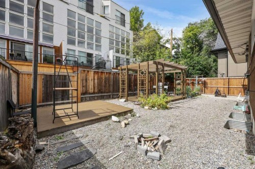 2311 16 Street Sw, Calgary, AB - Outdoor