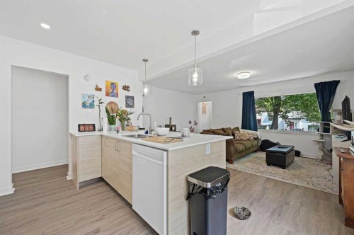 2311 16 Street Sw, Calgary, AB - Indoor Photo Showing Kitchen With Double Sink