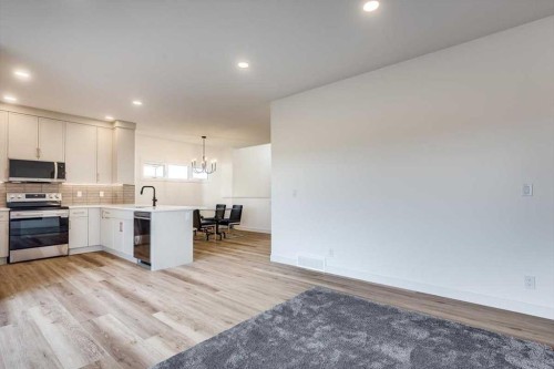 56 Emmett Crescent, Red Deer, AB - Indoor Photo Showing Kitchen