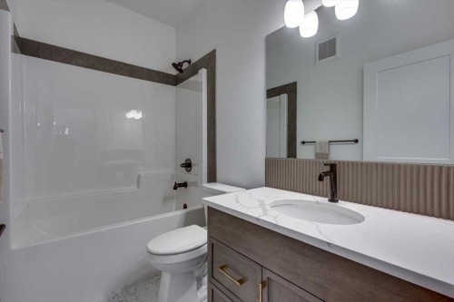 56 Emmett Crescent, Red Deer, AB - Indoor Photo Showing Bathroom