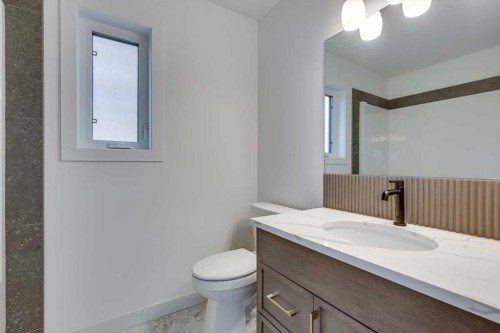 56 Emmett Crescent, Red Deer, AB - Indoor Photo Showing Bathroom