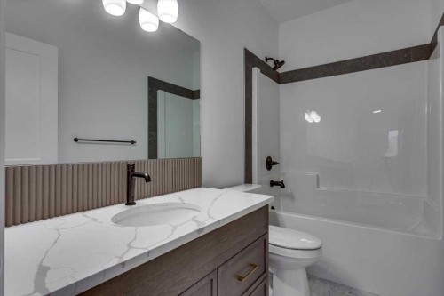 56 Emmett Crescent, Red Deer, AB - Indoor Photo Showing Bathroom