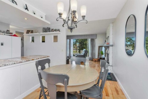 404 3 Avenue Sw, Sundre, AB - Indoor Photo Showing Dining Room