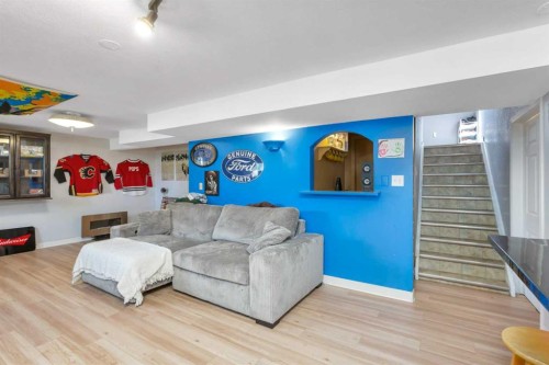 404 3 Avenue Sw, Sundre, AB - Indoor