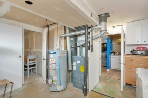 404 3 Avenue Sw, Sundre, AB - Indoor Photo Showing Basement