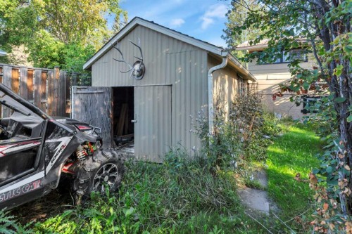 404 3 Avenue Sw, Sundre, AB - Outdoor