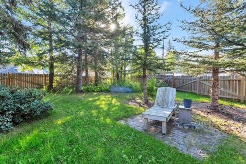 404 3 Avenue Sw, Sundre, AB - Outdoor With Backyard