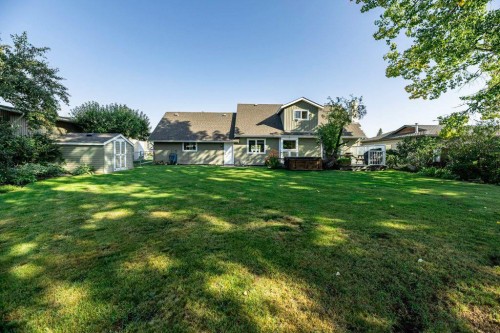 33 Fairway Drive, Lacombe, AB - Outdoor