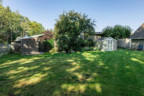 33 Fairway Drive, Lacombe, AB - Outdoor