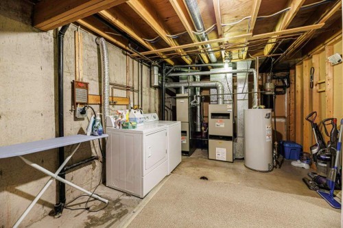 33 Fairway Drive, Lacombe, AB - Indoor Photo Showing Laundry Room