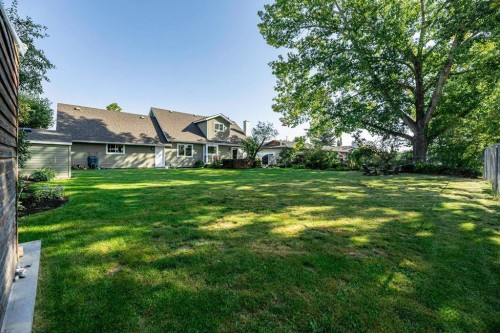 33 Fairway Drive, Lacombe, AB - Outdoor