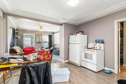5630 56 Street, Red Deer, AB - Indoor Photo Showing Kitchen