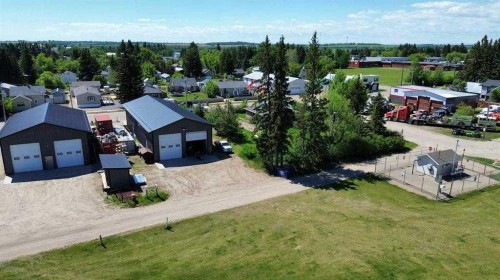 4848 54 Avenue, Eckville, AB 