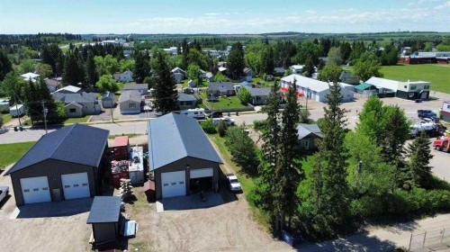 4848 54 Avenue, Eckville, AB 