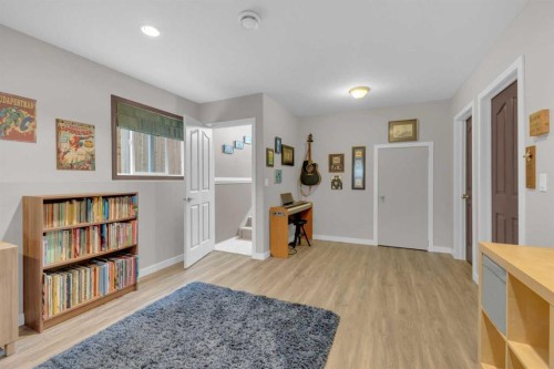 21 Hunter Road, Sylvan Lake, AB - Indoor Photo Showing Other Room