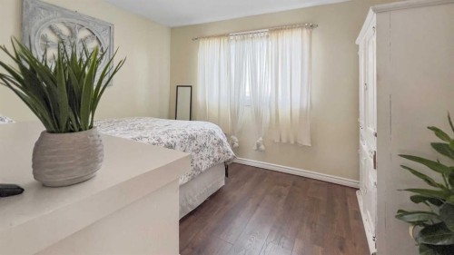 4105 Wallace Street, Donalda, AB - Indoor Photo Showing Bedroom