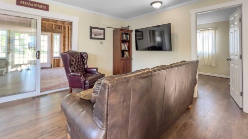 4105 Wallace Street, Donalda, AB - Indoor