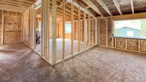 4105 Wallace Street, Donalda, AB - Indoor Photo Showing Other Room