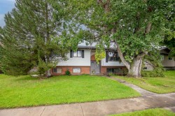 5248 37 Street  Innisfail, AB T4G 1G6