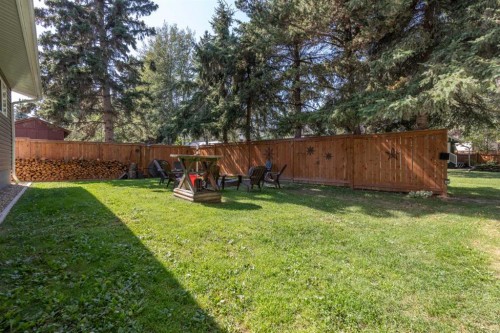504 5Th Street, Norris Beach, AB - Outdoor With Backyard