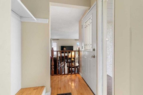 3948 35A Avenue, Red Deer, AB - Indoor Photo Showing Other Room