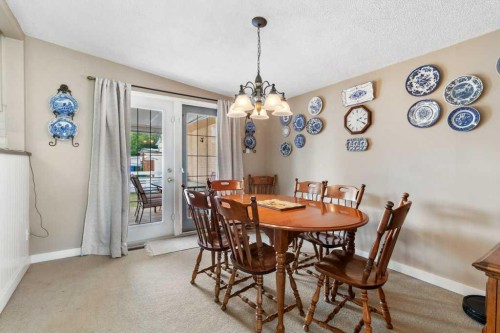 3948 35A Avenue, Red Deer, AB - Indoor Photo Showing Dining Room