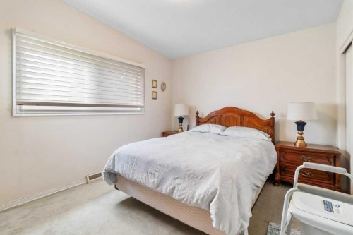 3948 35A Avenue, Red Deer, AB - Indoor Photo Showing Bedroom