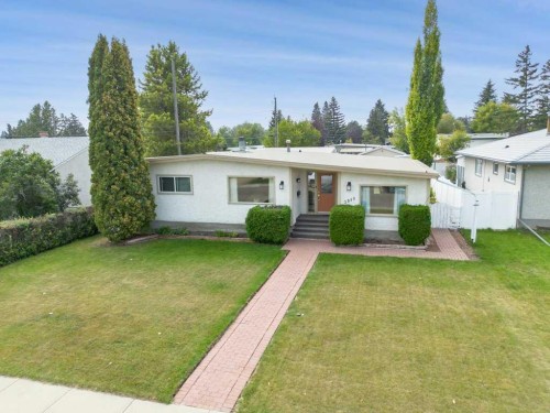 3948 35A Avenue, Red Deer, AB - Outdoor With Facade