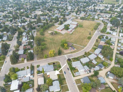 3948 35A Avenue, Red Deer, AB - Outdoor With View