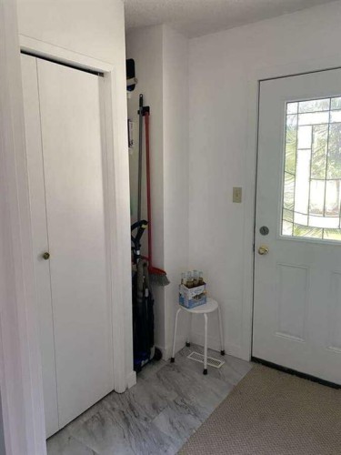 34 Lakeshore Drive, Grandview, AB - Indoor Photo Showing Other Room