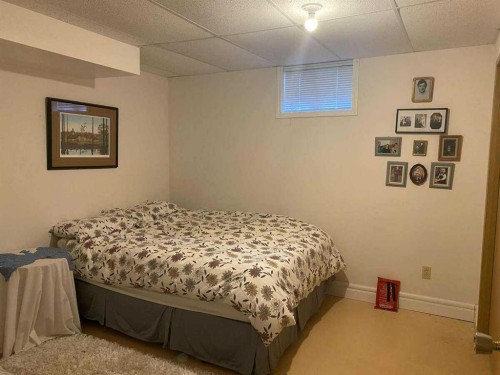 34 Lakeshore Drive, Grandview, AB - Indoor Photo Showing Bedroom