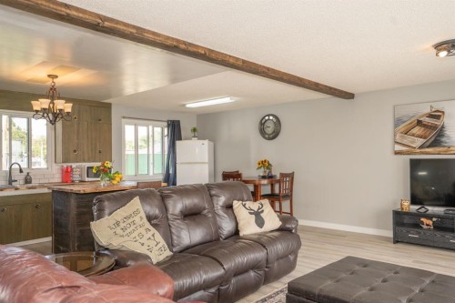 5011 51St Ave, Bashaw, AB - Indoor Photo Showing Living Room