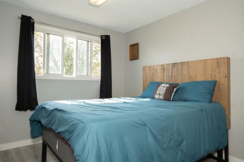5011 51St Ave, Bashaw, AB - Indoor Photo Showing Bedroom