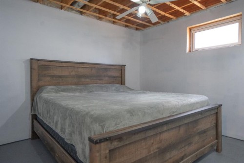 5011 51St Ave, Bashaw, AB - Indoor