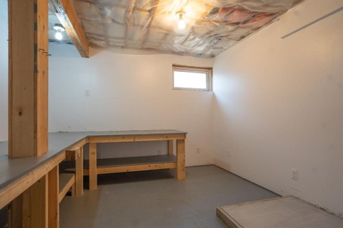 5011 51St Ave, Bashaw, AB - Indoor Photo Showing Other Room