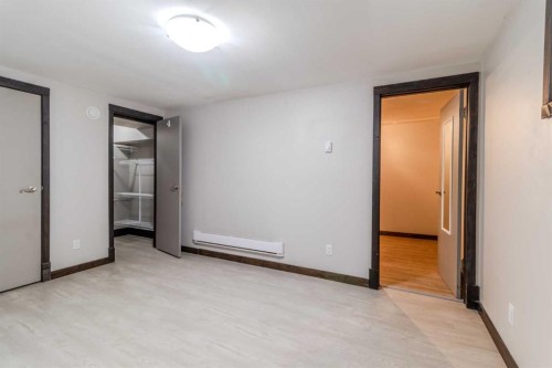 3205 44A Avenue, Red Deer, AB - Indoor Photo Showing Other Room