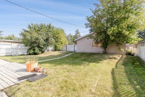 3205 44A Avenue, Red Deer, AB - Outdoor