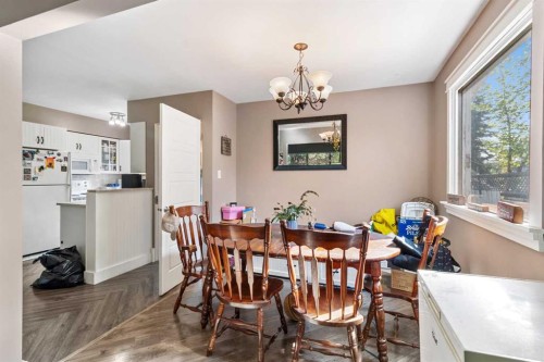 3205 44A Avenue, Red Deer, AB - Indoor Photo Showing Dining Room