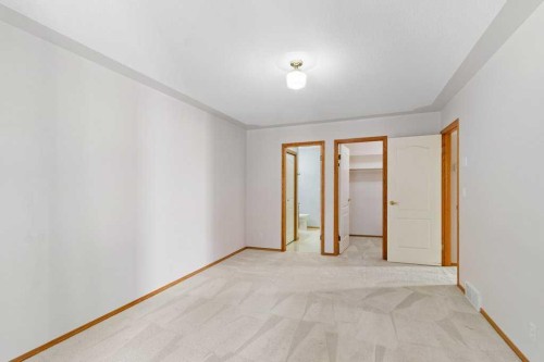 9 Dunn Close, Red Deer, AB - Indoor Photo Showing Other Room